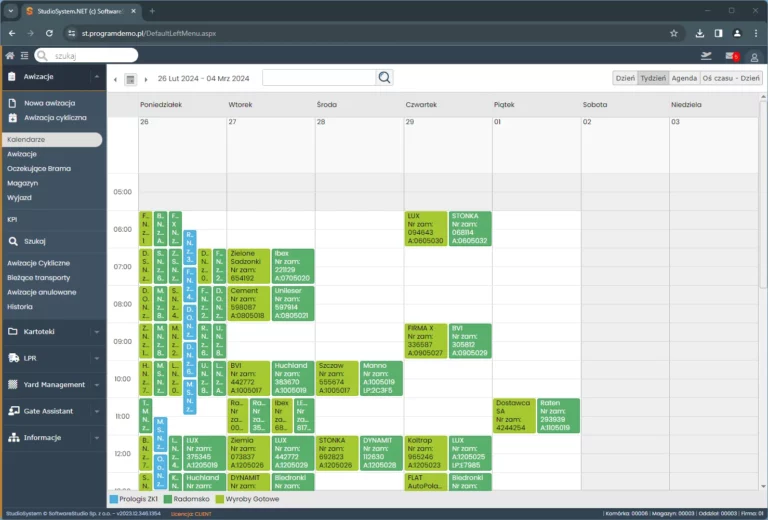 Kalendarz awizacji w systemie Studio VSS.net przedstawiający harmonogram dostaw i okna czasowe w magazynie.