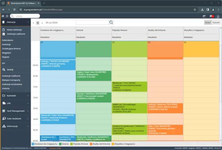 Interfejs systemu Studio VSS.net prezentujący harmonogram awizacji dostaw i transportów w formie kolorowego kalendarza.